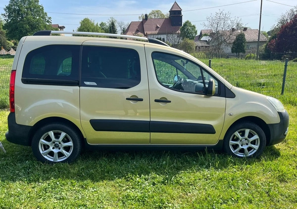 Citroen Berlingo cena 22450 przebieg: 190170, rok produkcji 2009 z Złotów małe 277